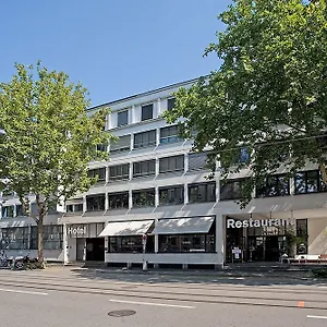 X-tra 3*, Zúrich Suiza